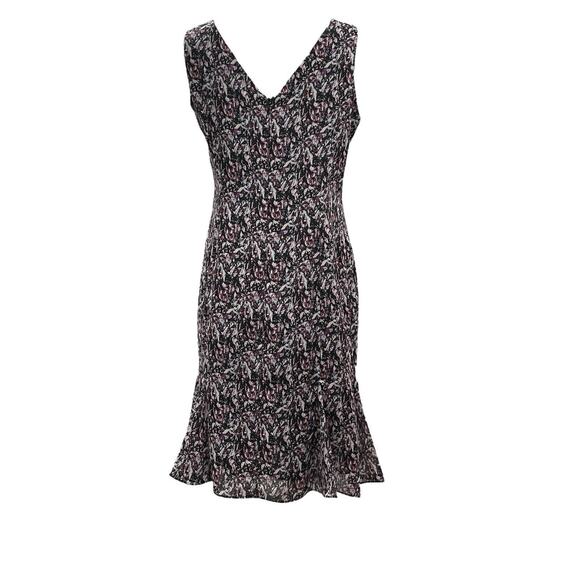 Danny & Nicole Dresses & Skirts - Denny & Nicoles Women’s Sleeveless V-Neck dress Size 10 petite